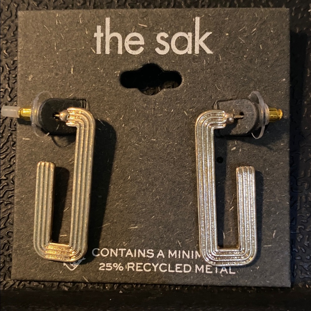 'the Sak' Textured Gold Tone/Open Geometric Paper Clip Hoop Earrings